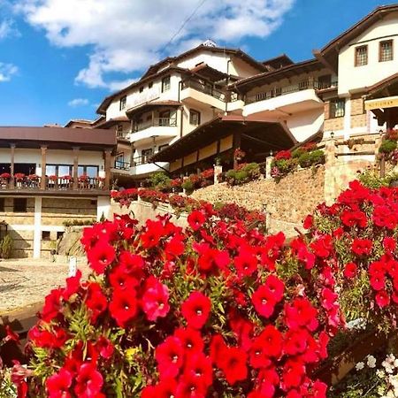 Hotel Manastir بيروفو المظهر الخارجي الصورة